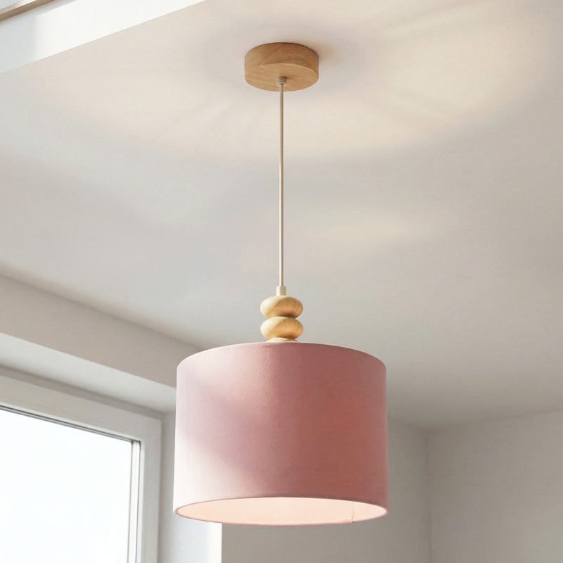 Suspension rose rustique, Kinga