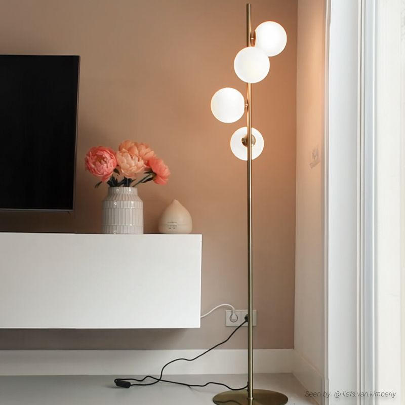 Lampadaire blanc design, Remo, avec interrupteur Lampadaire blanc design, Remo, avec interrupteur