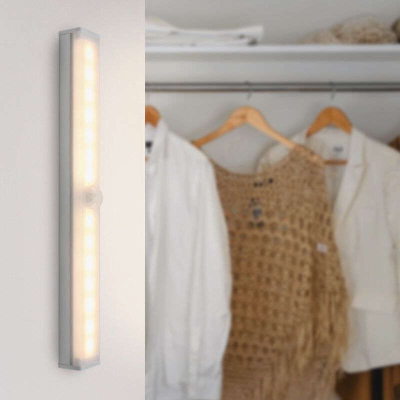 Lampe de placard en plastique argentée, Ilana, 1W, 3000K LED Lampe de placard en plastique argentée, Ilana, 1W, 3000K LED