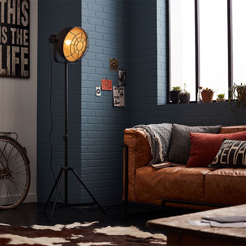 Lampadaire trépied noir industriel, Alexi, avec interrupteur Lampadaire trépied noir industriel, Alexi, avec interrupteur