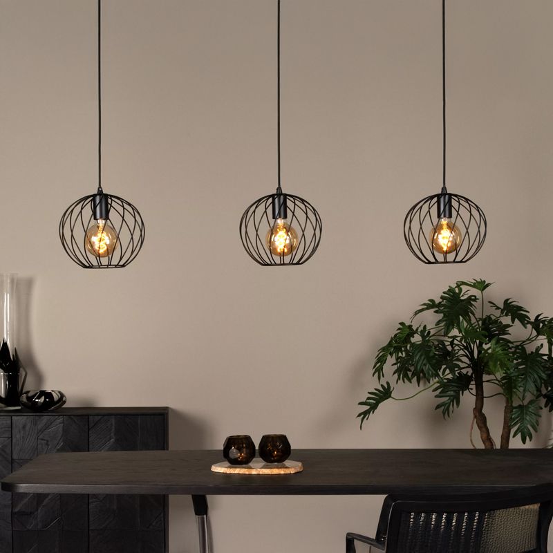 Suspension classique noire, Danza