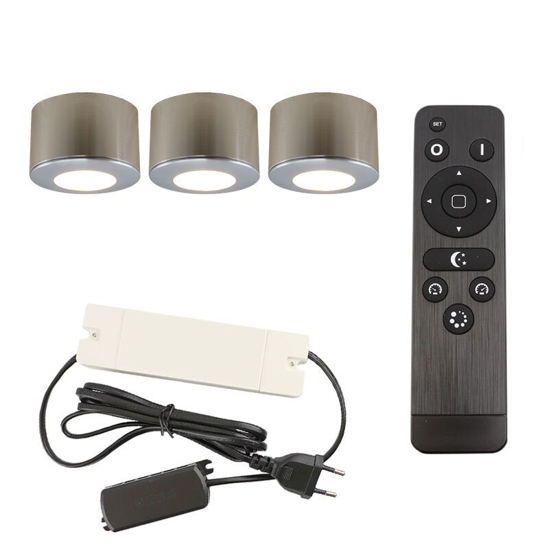 3 spots en saillie veranda ronds chromés Vasso, IP44, avec kit de connexion et télécommande 3 spots en saillie veranda ronds chromés Vasso, IP44, avec kit de connexion et télécommande