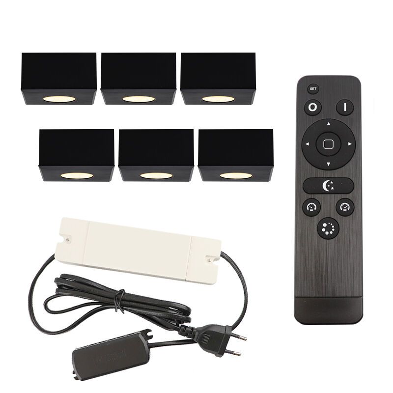 6 spots en saillie veranda carrés noirs Fredo, IP44, avec kit de connexion et télécommande 6 spots en saillie veranda carrés noirs Fredo, IP44, avec kit de connexion et télécommande