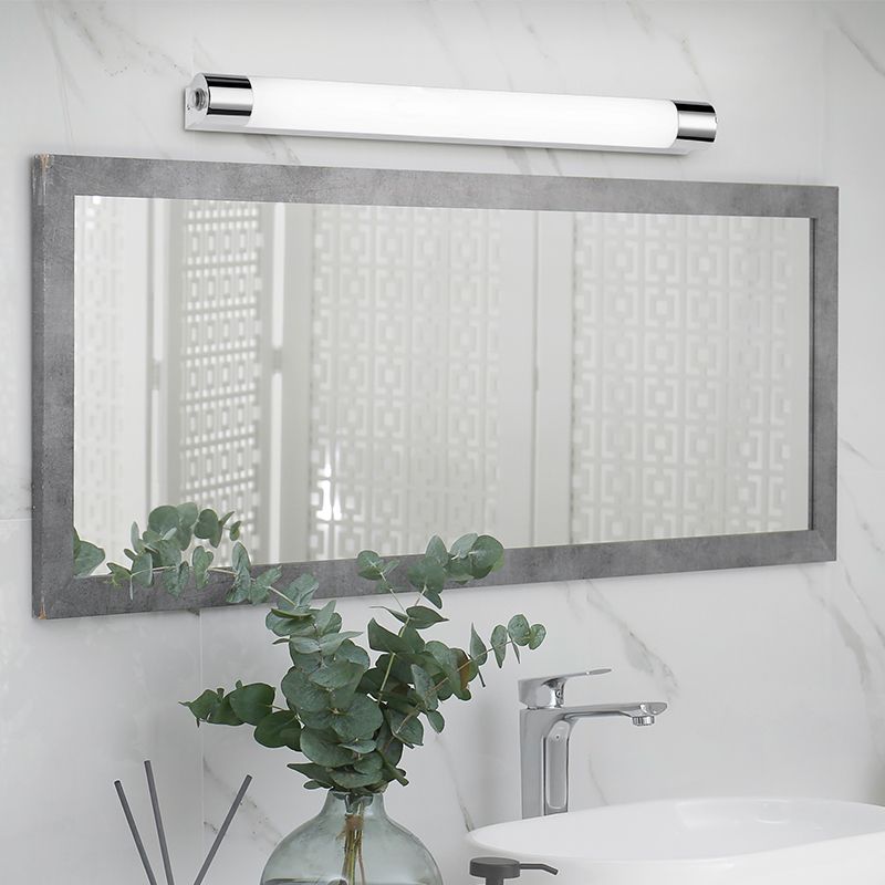 Plafonnier salle de bain en métal chromé, Ottavia, 6W, 3000K LED, IP44, avec interrupteur Plafonnier salle de bain en métal chromé, Ottavia, 6W, 3000K LED, IP44, avec interrupteur