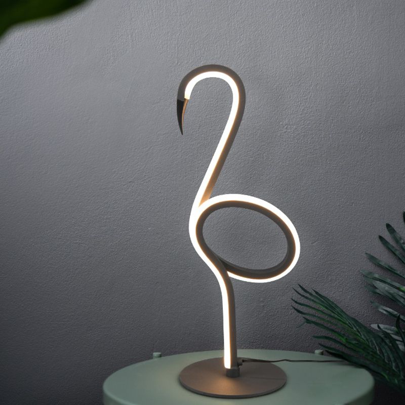 Lampe de table design noire, Puk, 6W, 3000K LED, avec interrupteur