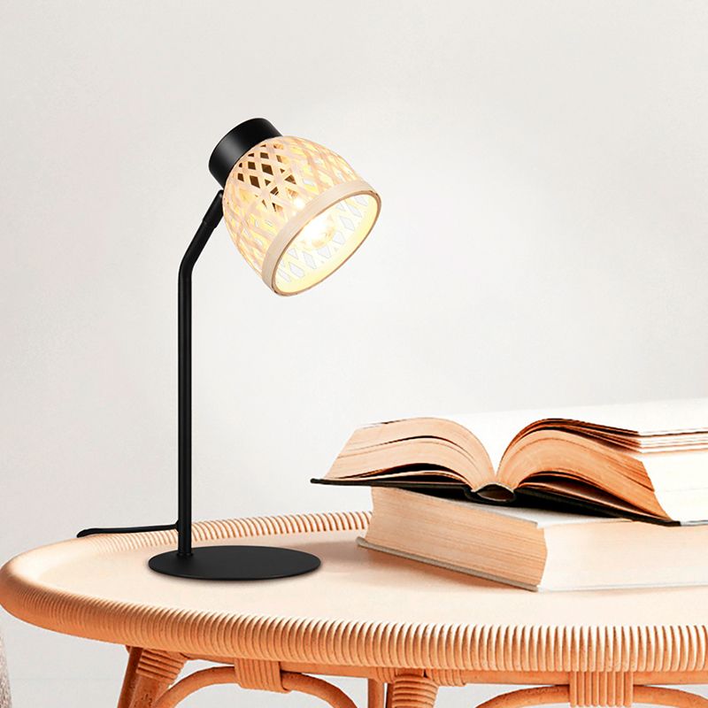 Lampe de table en rotin marronne, Laut, avec interrupteur