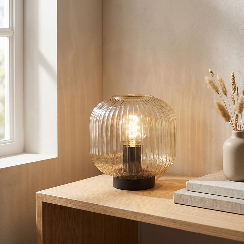 Lampe de table ambre design, Charlois, avec interrupteur Lampe de table ambre design, Charlois, avec interrupteur