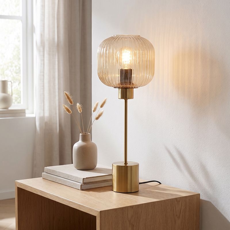Lampe de table ambre design, Charlois, avec interrupteur Lampe de table ambre design, Charlois, avec interrupteur