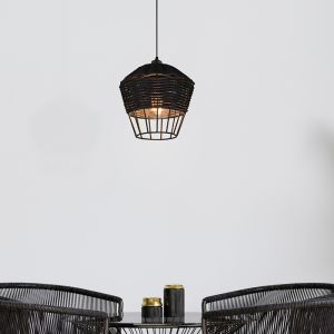 Suspension en rotin noire, Mirne