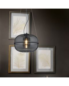 Suspension design noire, Syreeta