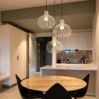 Suspension crème en métal, Manpreet