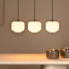 Suspension rétro blanche, Medine