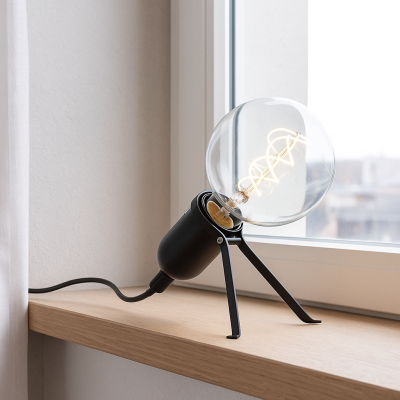 Lampe de table noire en métal, Gidon, avec interrupteur