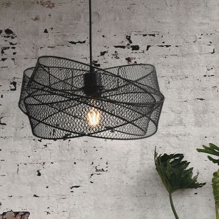Suspension noire industrielle, Diny
