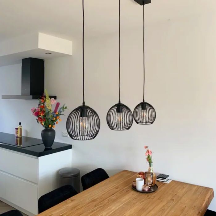 Suspension noire industrielle, Wiro