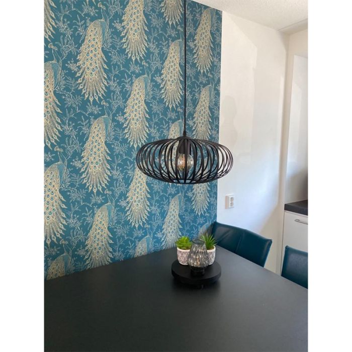 Suspension noire industrielle, Lieve