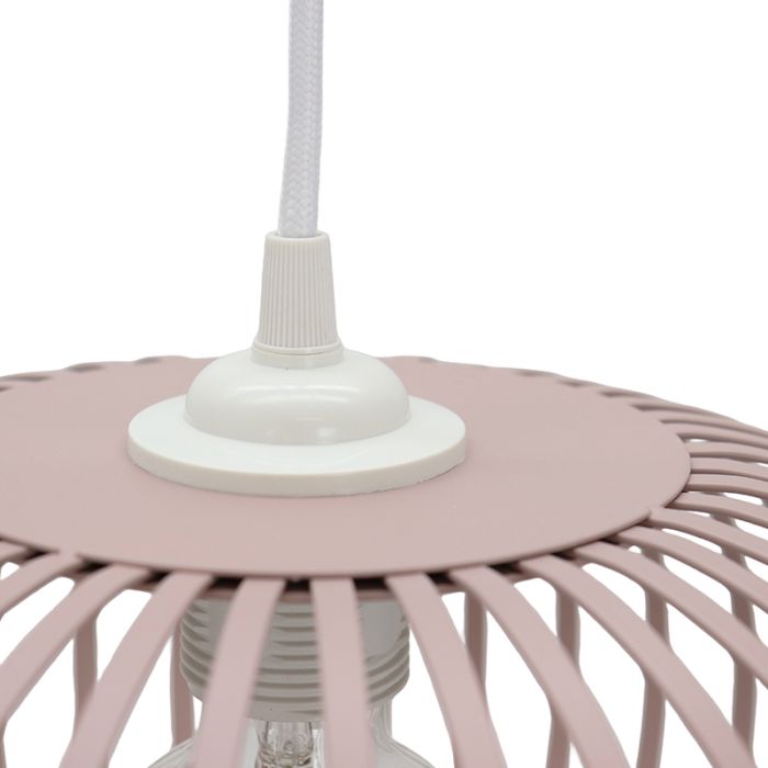 Suspension taupe industrielle, Lieve