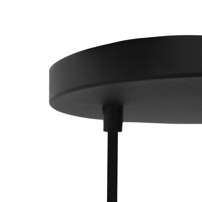 Suspension noire industrielle, Nida