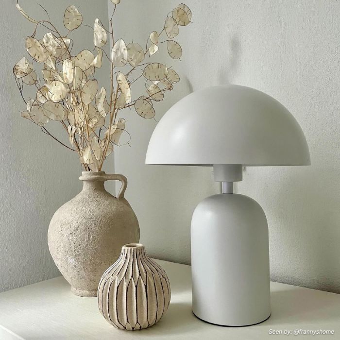 Lampe de table blanche moderne, Isha, avec interrupteur