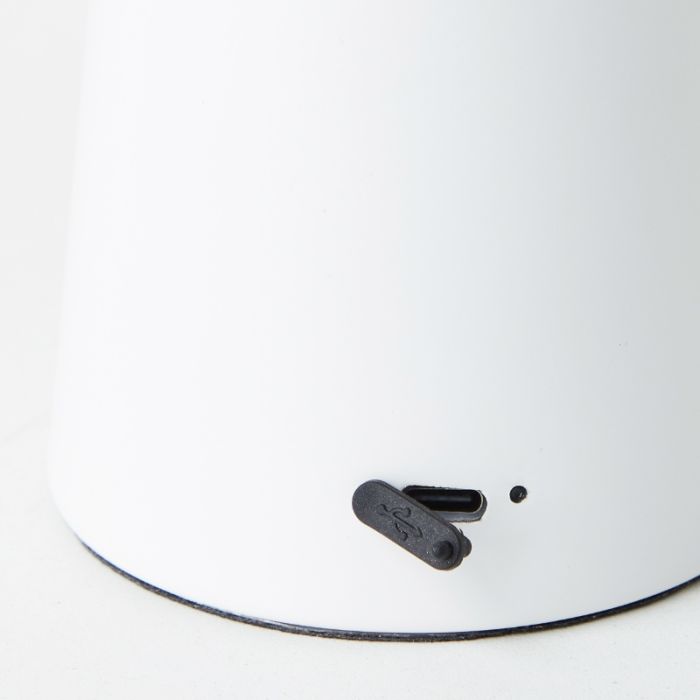 Lampe de table d'extérieur rechargeable blanche moderne, Stig, 3W, 3000K LED, IP44, gradable en 3 étapes