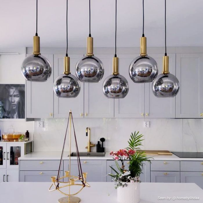 Suspension grise design, Giada