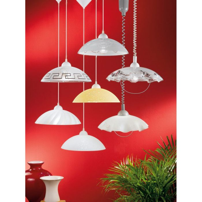 Suspension blanche en verre, Kaj