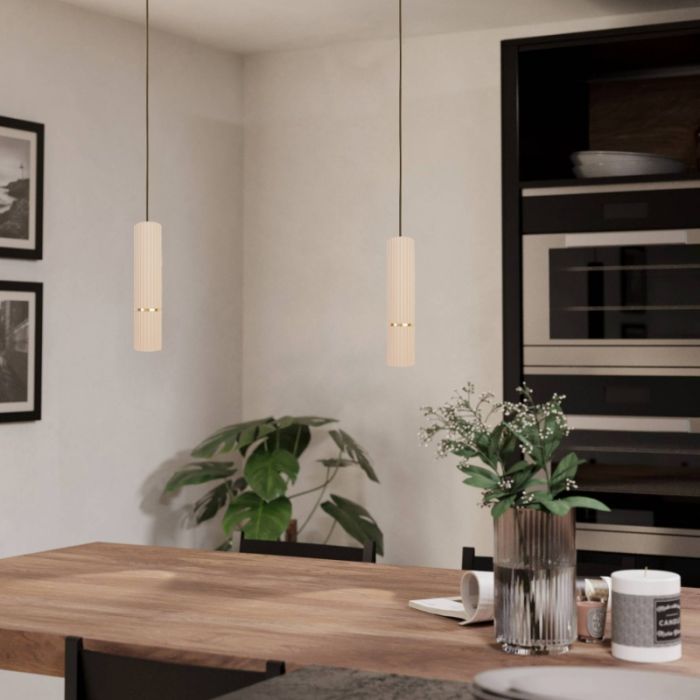 Suspension beige en acier, Vahid
