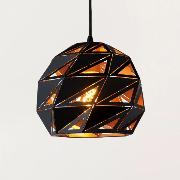 Suspension moderne noire, Malunga