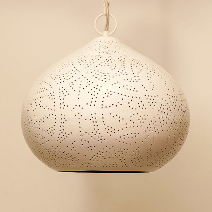 Suspension orientale blanche, Noah