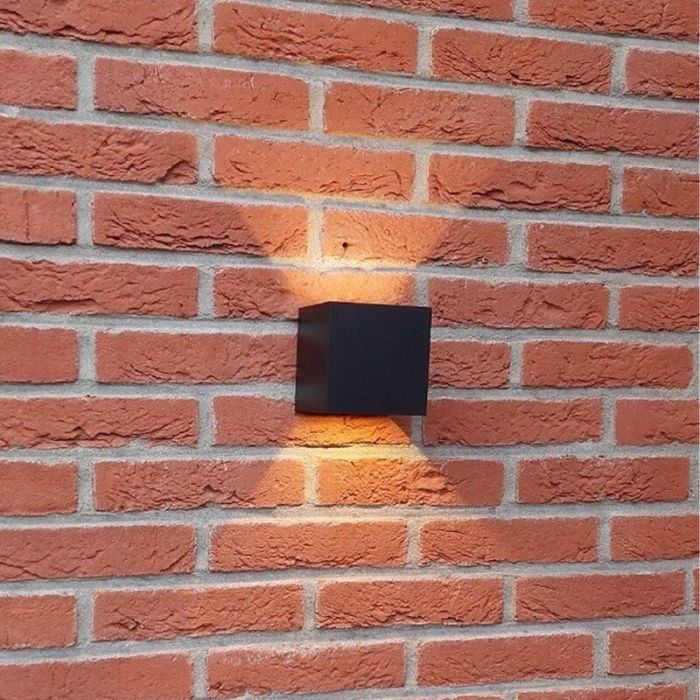 Applique up and down noire en aluminium, Dion, 7W, dim to warm LED, IP65