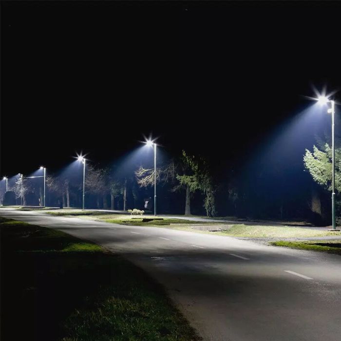 Bisolux réverbère LED Garry, 90W, 6000K, garantie de 5 ans