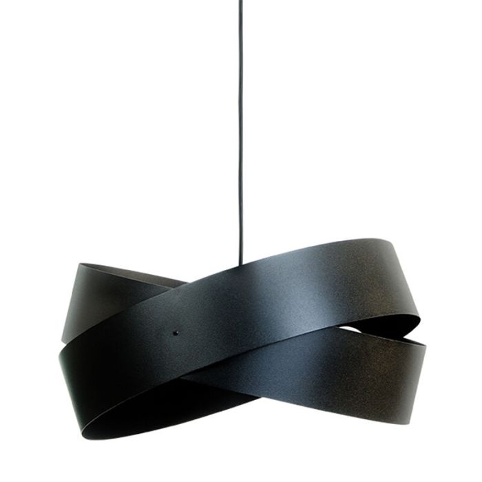 Suspension noire moderne, Tanno
